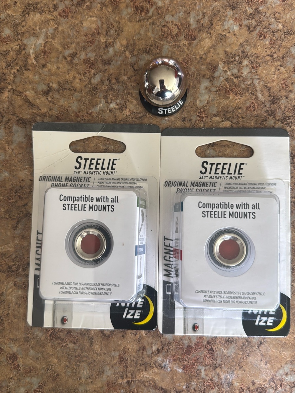 Steelie Magnetic Mount Phone Socket - Black/Silver